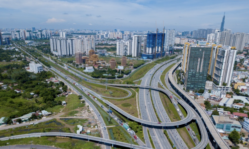 Gỡ vướng bất động sản, chuyên gia chỉ ra hai đối tượng cần tập trung